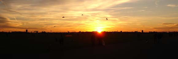 Kitesurfen Berlin Tempelhof Kitespot