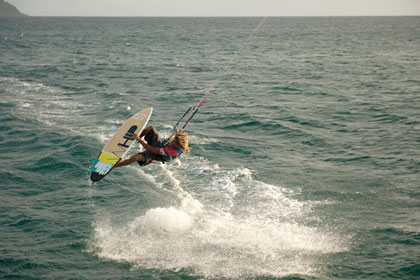 North-Whip-Wave-Kiteboard-2013-420px-01