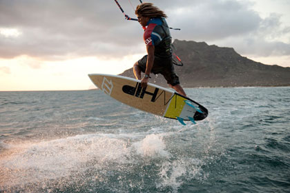 North-Whip-Wave-Kiteboard-2013-420px-02